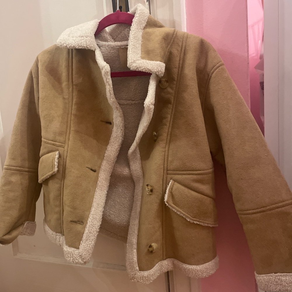 Size 10-12 Cropped Sherpa Jacket